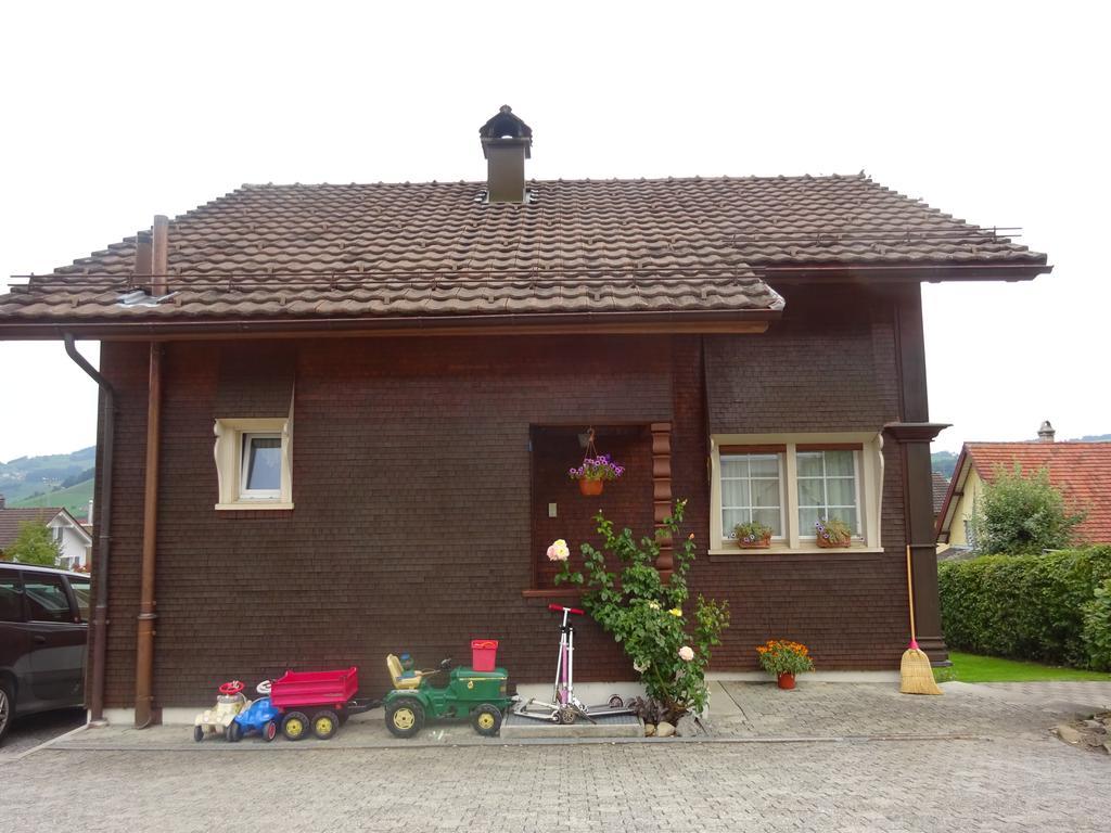 Ferienwohnung Inauen アッペンツェル エクステリア 写真